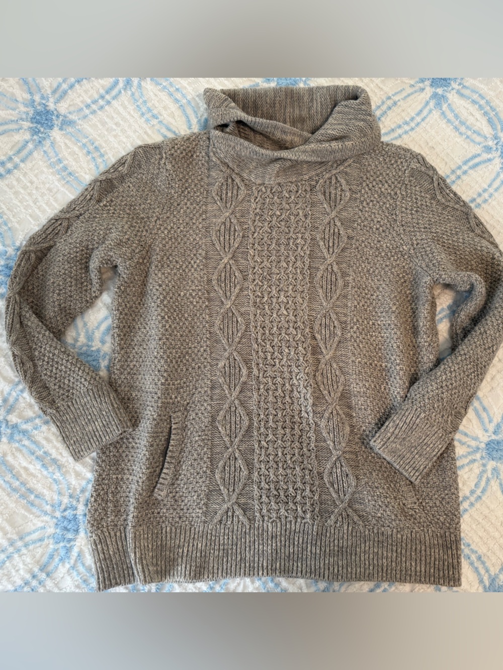 Women’s LL Bean cowl neck sweater LARGE